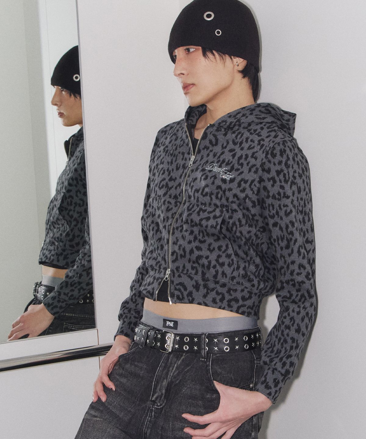 드렁크텍스트(DRUNKTXT) Hotfix Leopard Zip-Up Hoodie Black