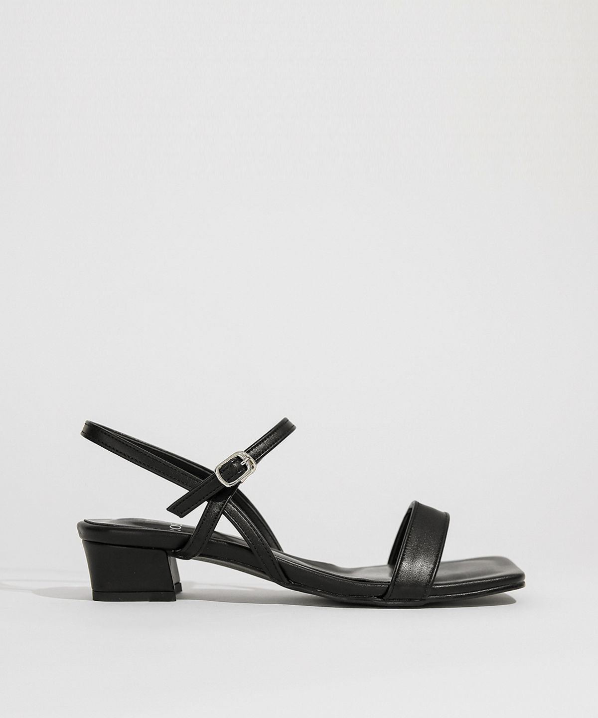 로제니크(ROSENICK) 제아네스 앞일선 버클 스트랩샌들 (3cm,5cm,7cm/4colors)