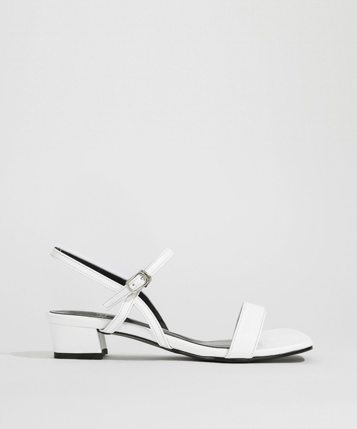 로제니크(ROSENICK) 제아네스 앞일선 버클 스트랩샌들 (3cm,5cm,7cm/4colors)