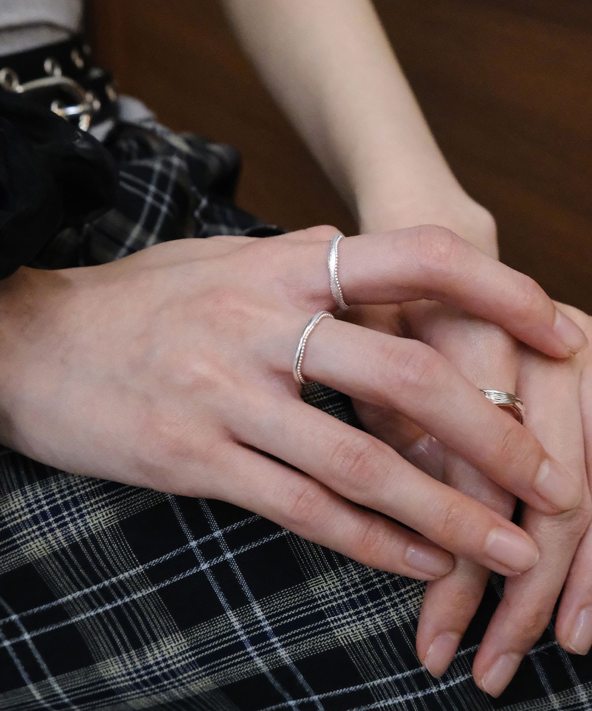 포에트리하우스(POETRYHAUS) MILGRAIN TEXTURE WAVE RING