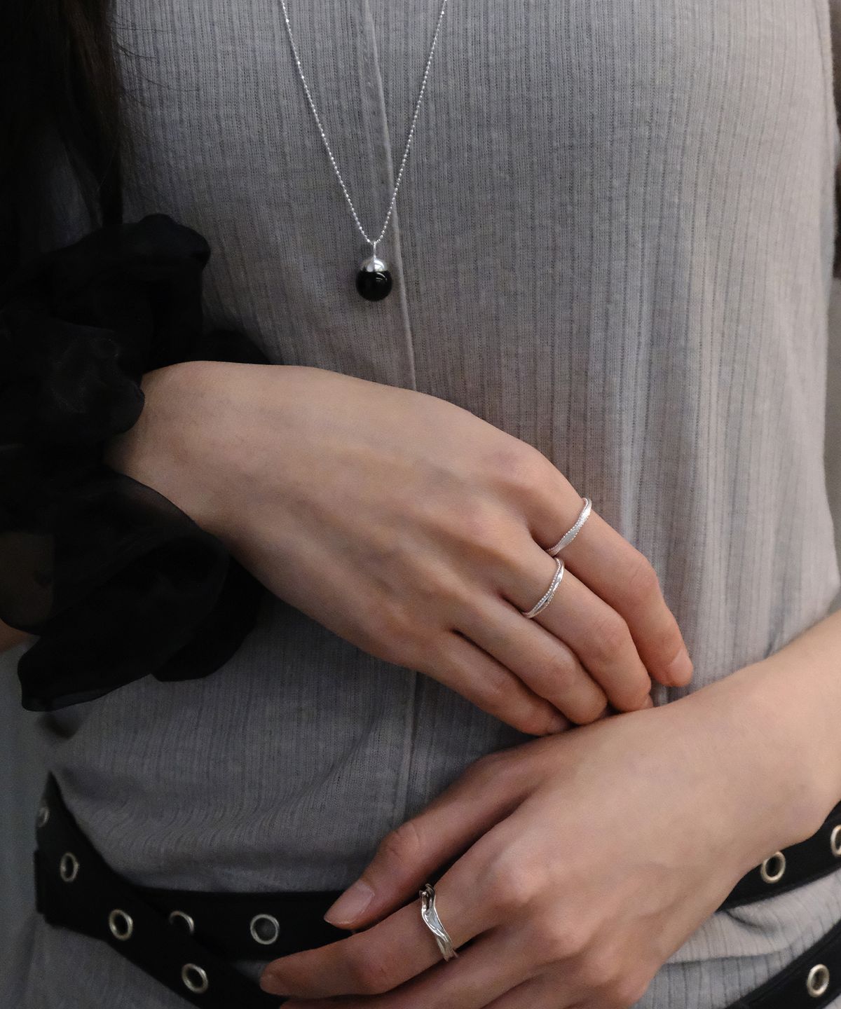 포에트리하우스(POETRYHAUS) MILGRAIN TEXTURE WAVE RING