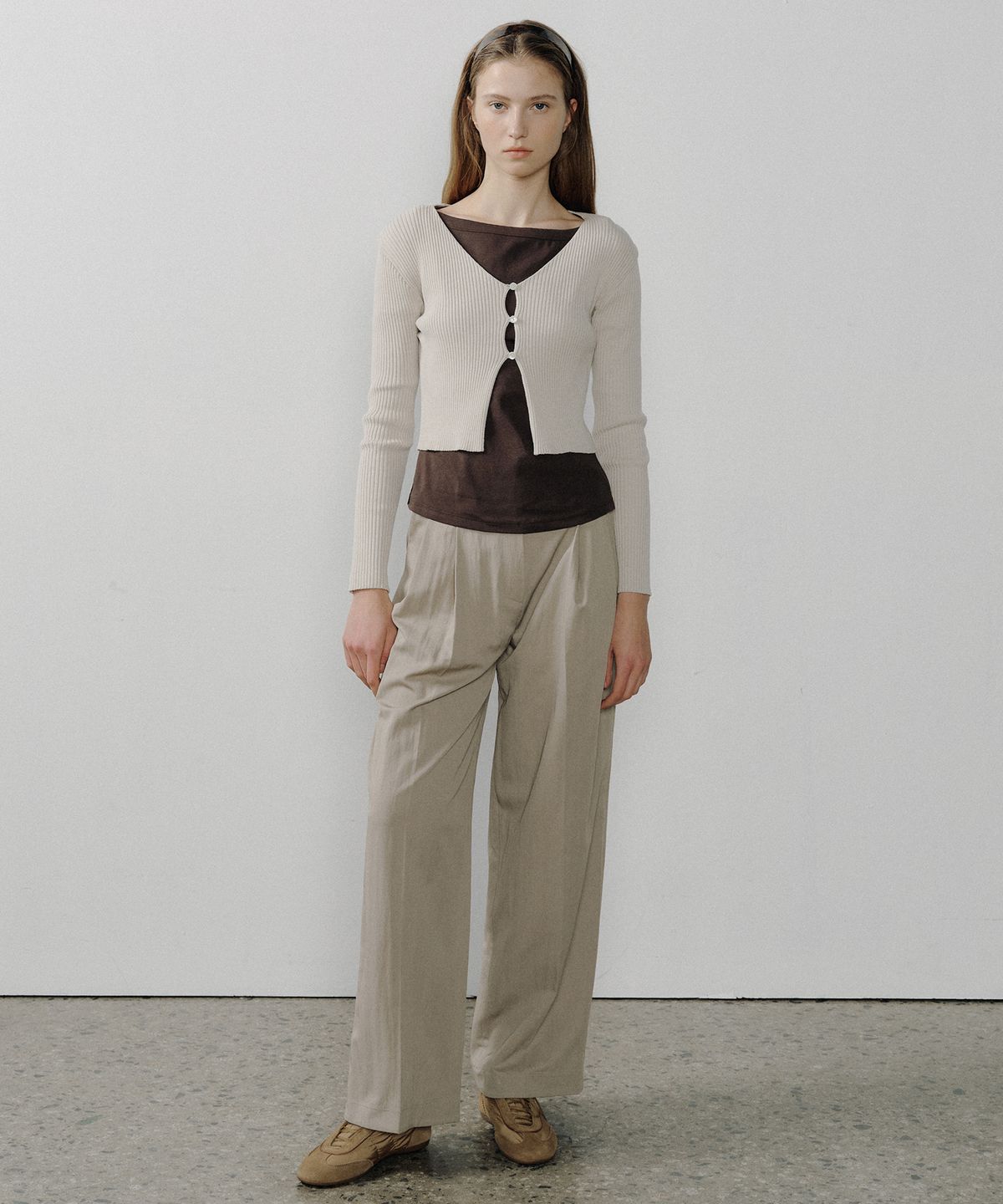 오떼뜨(OCTETTE) ANNE TWO TUCK TROUSER_2COLOR