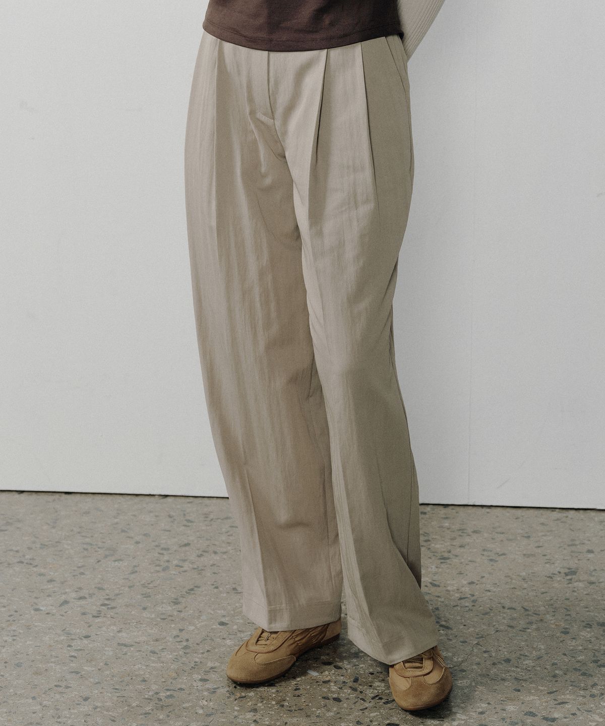 오떼뜨(OCTETTE) ANNE TWO TUCK TROUSER_2COLOR
