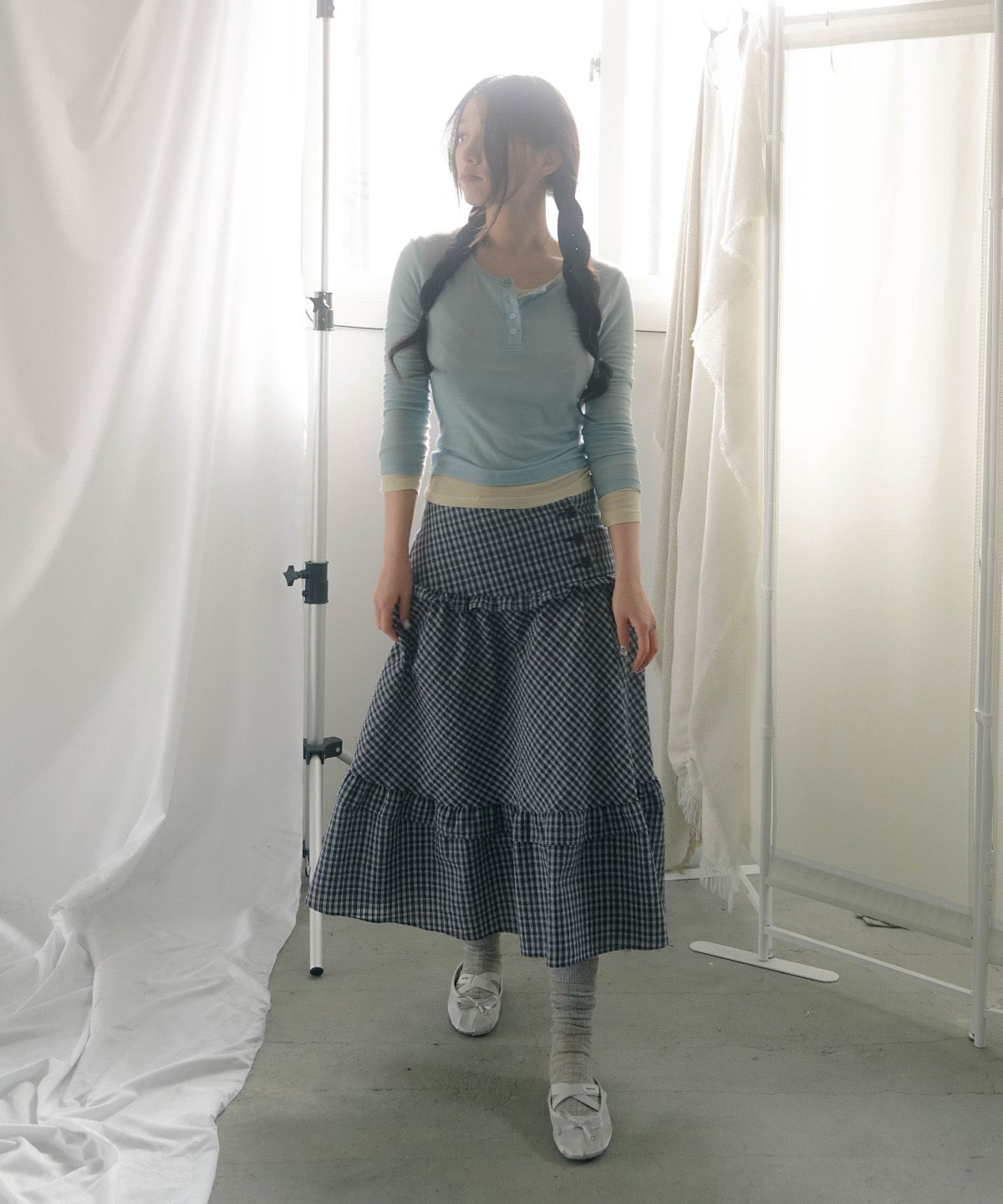 히어리(HEEARI) [조수잔X히어리]수잔 체크 롱 스커트_네이비 체크