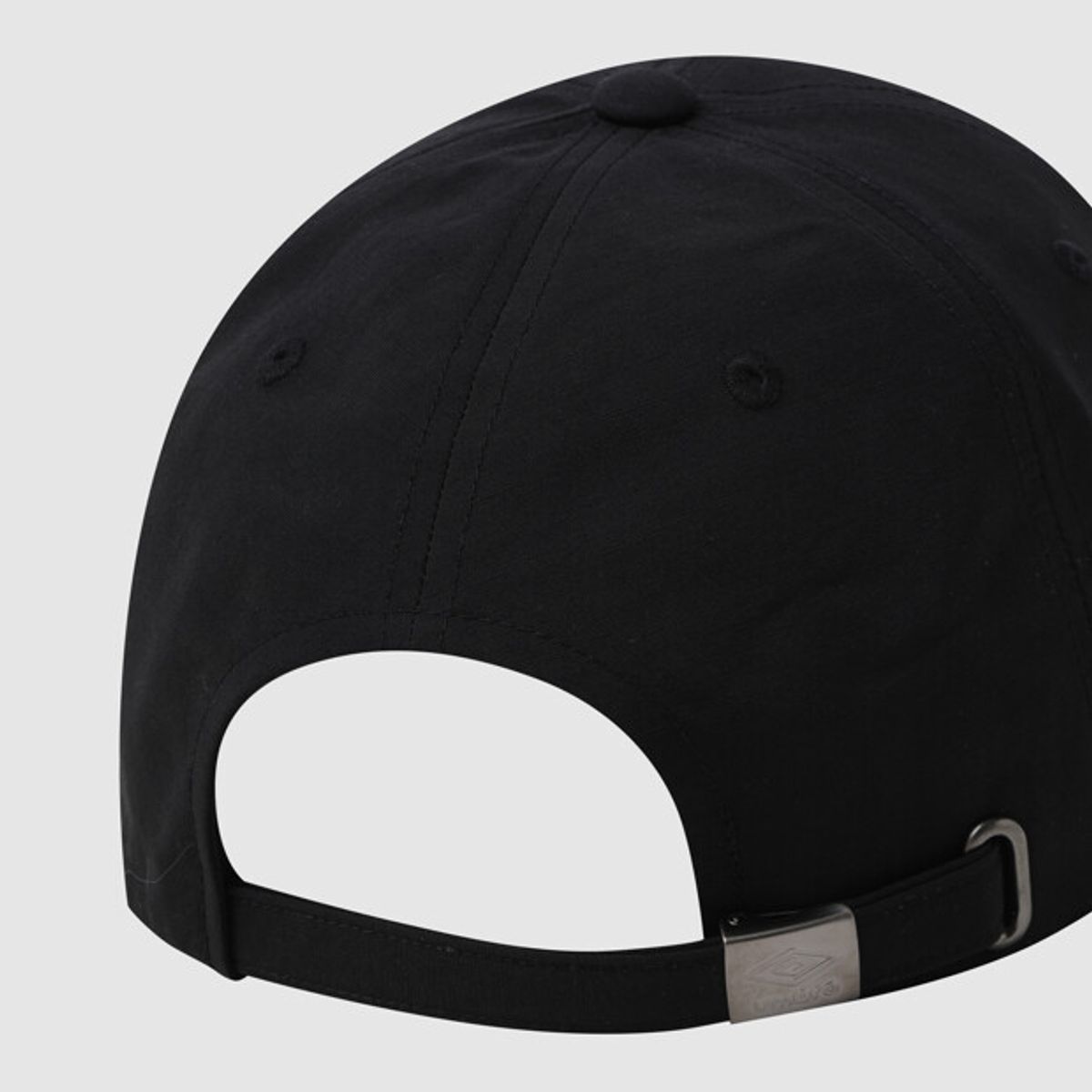 엄브로(UMBRO) 린넨 라이크 볼캡 블랙 UR123CCP33
