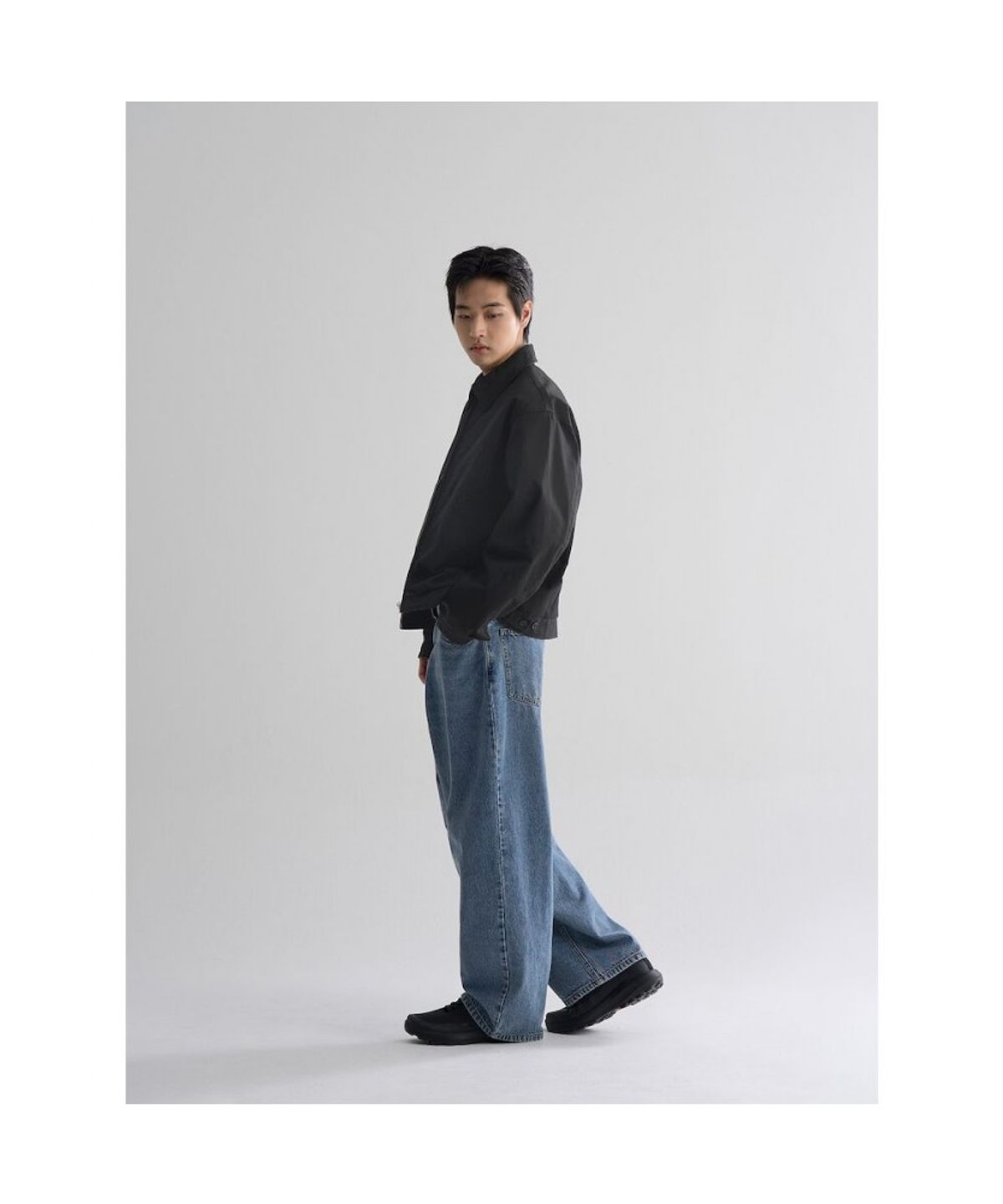 에잇세컨즈(8SECONDS) 포멀 칼라넥 블루종  블랙