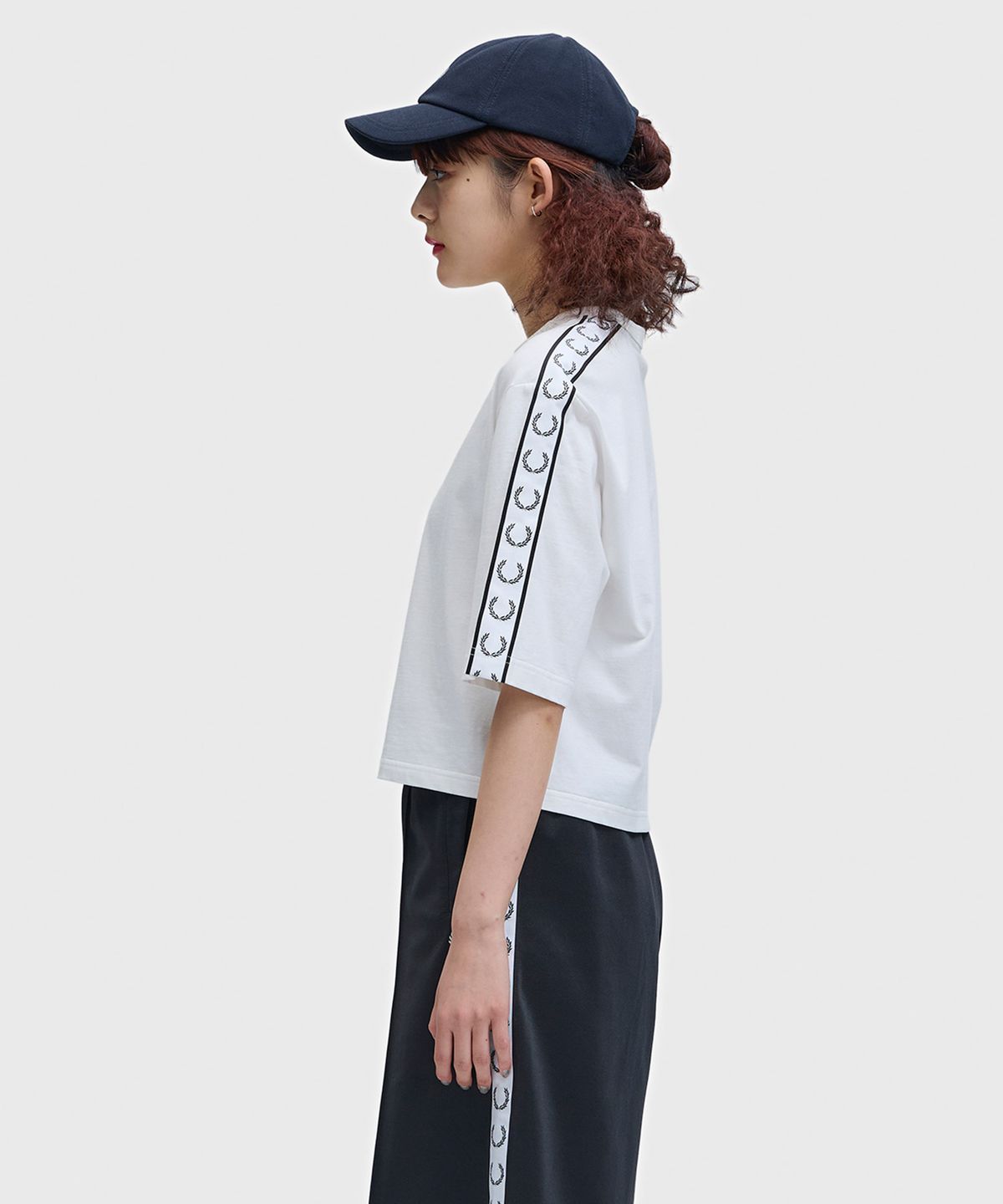 프레드페리(FRED PERRY) [womens] 테잎 티셔츠 - 스노우 화이트 AFPF2612160-129