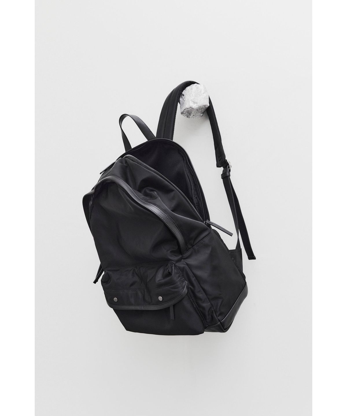 유스(YOUTH) Day Pack - Black
