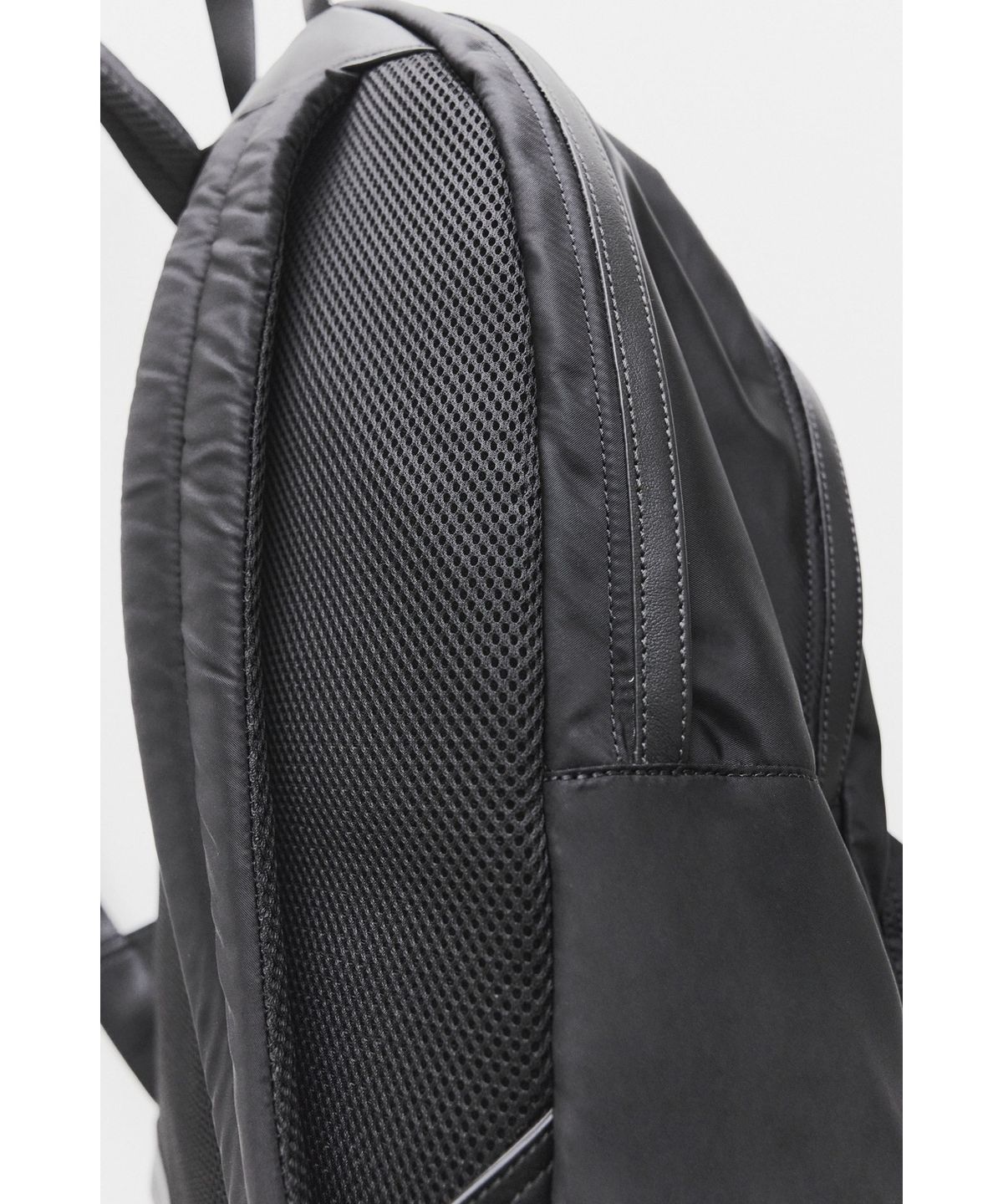 유스(YOUTH) Day Pack - Black