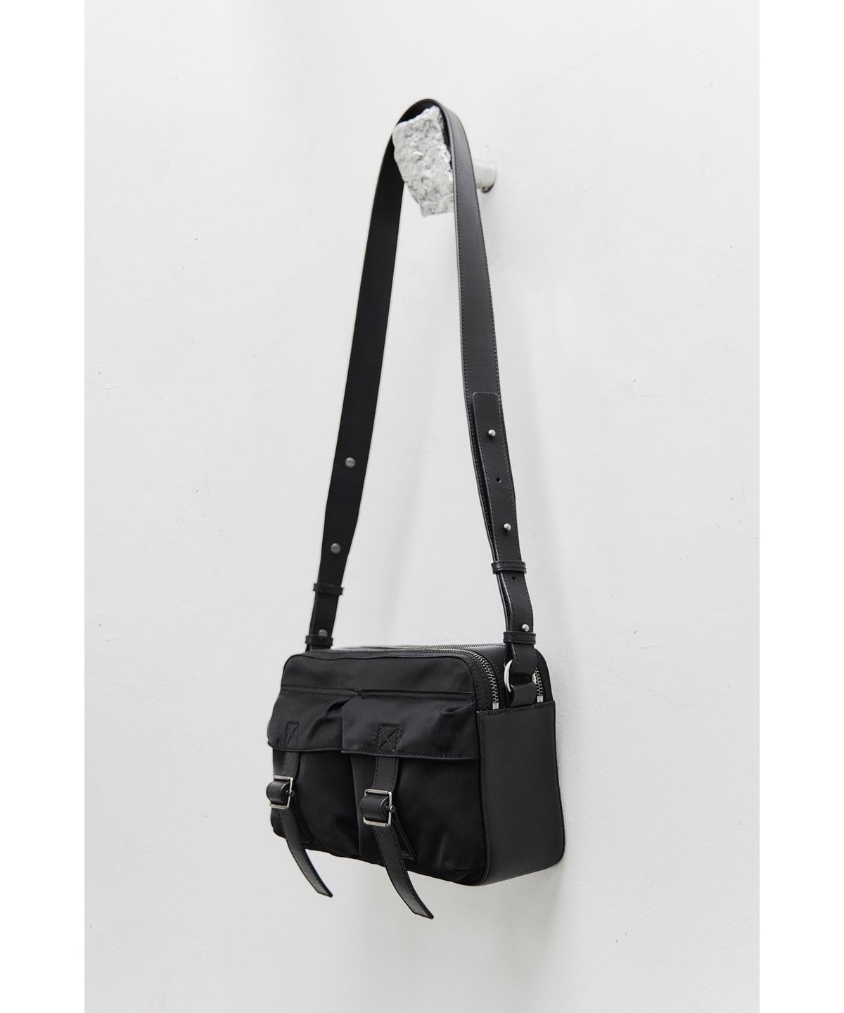 유스(YOUTH) Camera Bag - Black