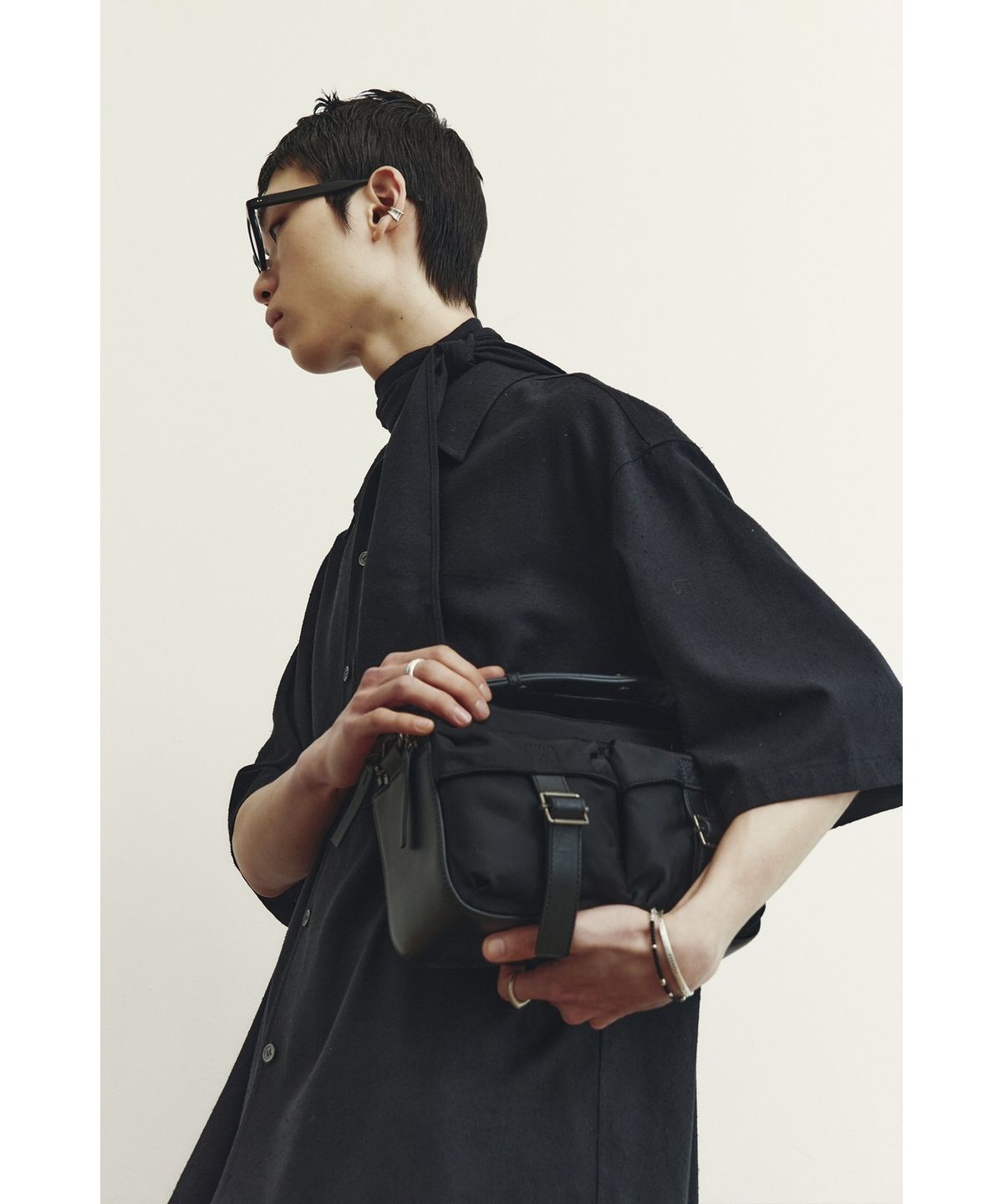유스(YOUTH) Camera Bag - Black