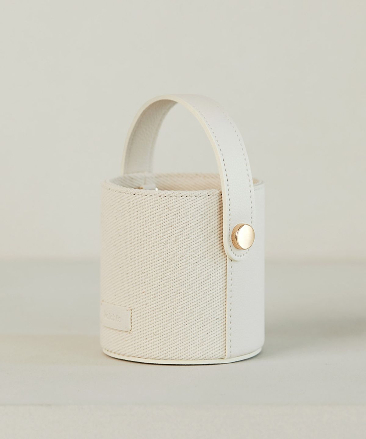 콜키스(KOLCHIS) 크바 Kva bag Ivory