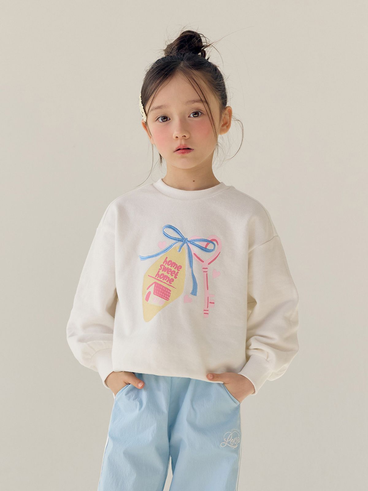 베베테일러(BEBETAILOR) 하트 키링 맨투맨
