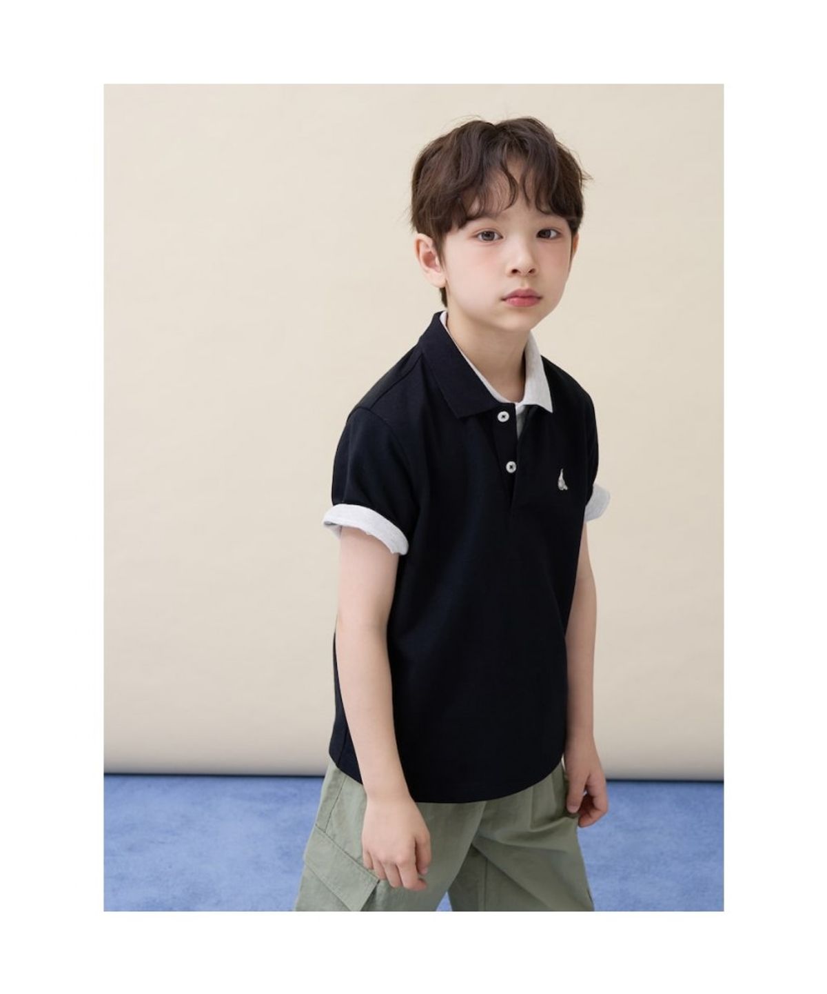 빈폴 키즈(BEANPOLE KIDS) [Essential] 피케 카라 반소매 티셔츠 - 블랙 (BI6242UE35)