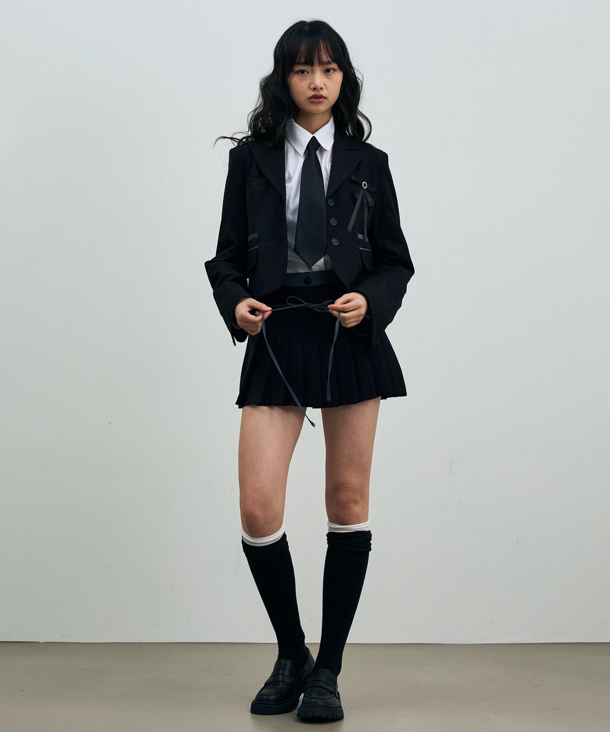 아리킴(ARIKIM) SCARLET PLEATS SKIRT PANTS / BLACK