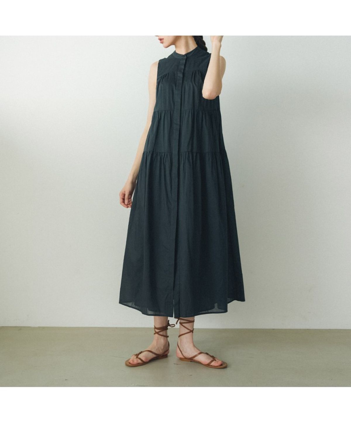 모먼(MOMEN) [MOMEN] Long Tiered Dress - Cool Grey_XMPOA3M531105