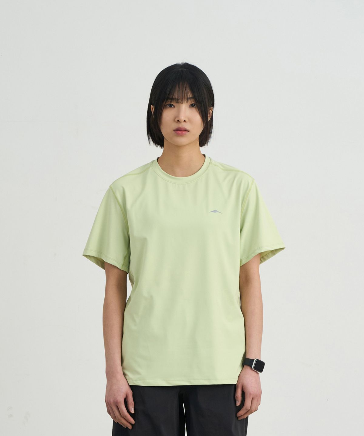 고요웨어(GOYOWEAR) 아스킨 로고 숏 슬리브 (라이트 라임)