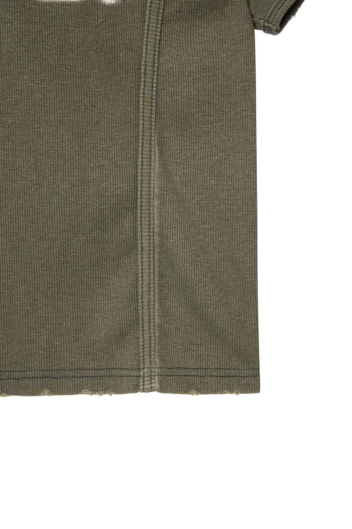 다이닛(DEINET) PIGMENT LOGO T-SHIRT IN KHAKI
