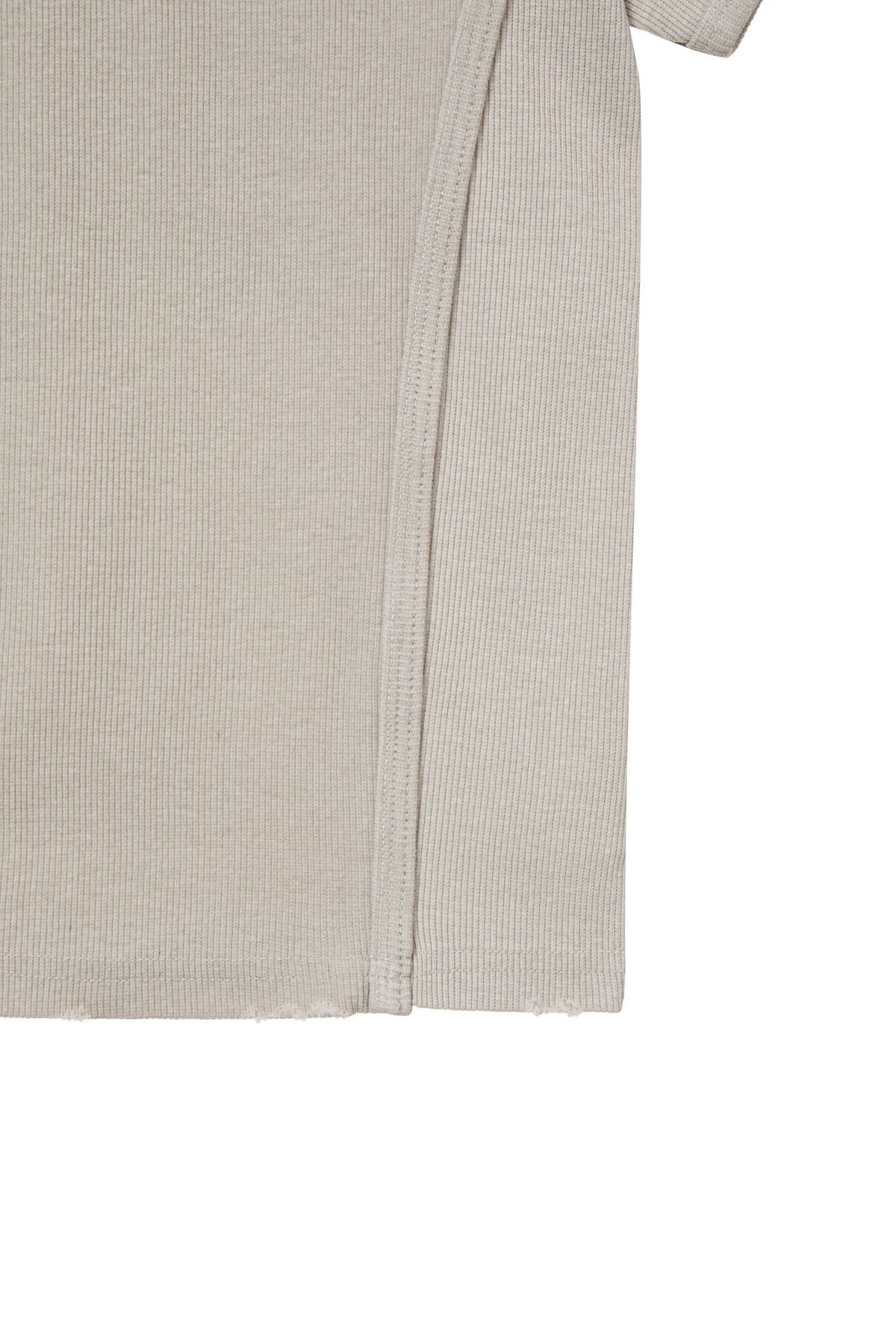 다이닛(DEINET) PIGMENT LOGO T-SHIRT IN BEIGE