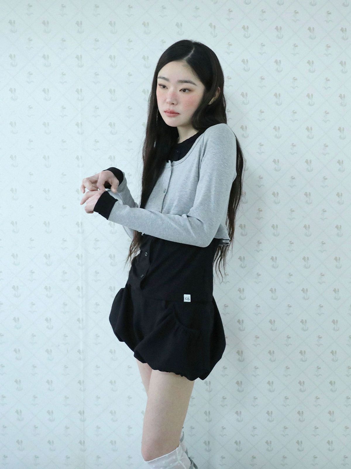 어글리쉐도우(UGLYSHADOW) 레이어드 프릴 가디건 티셔츠(그레이)