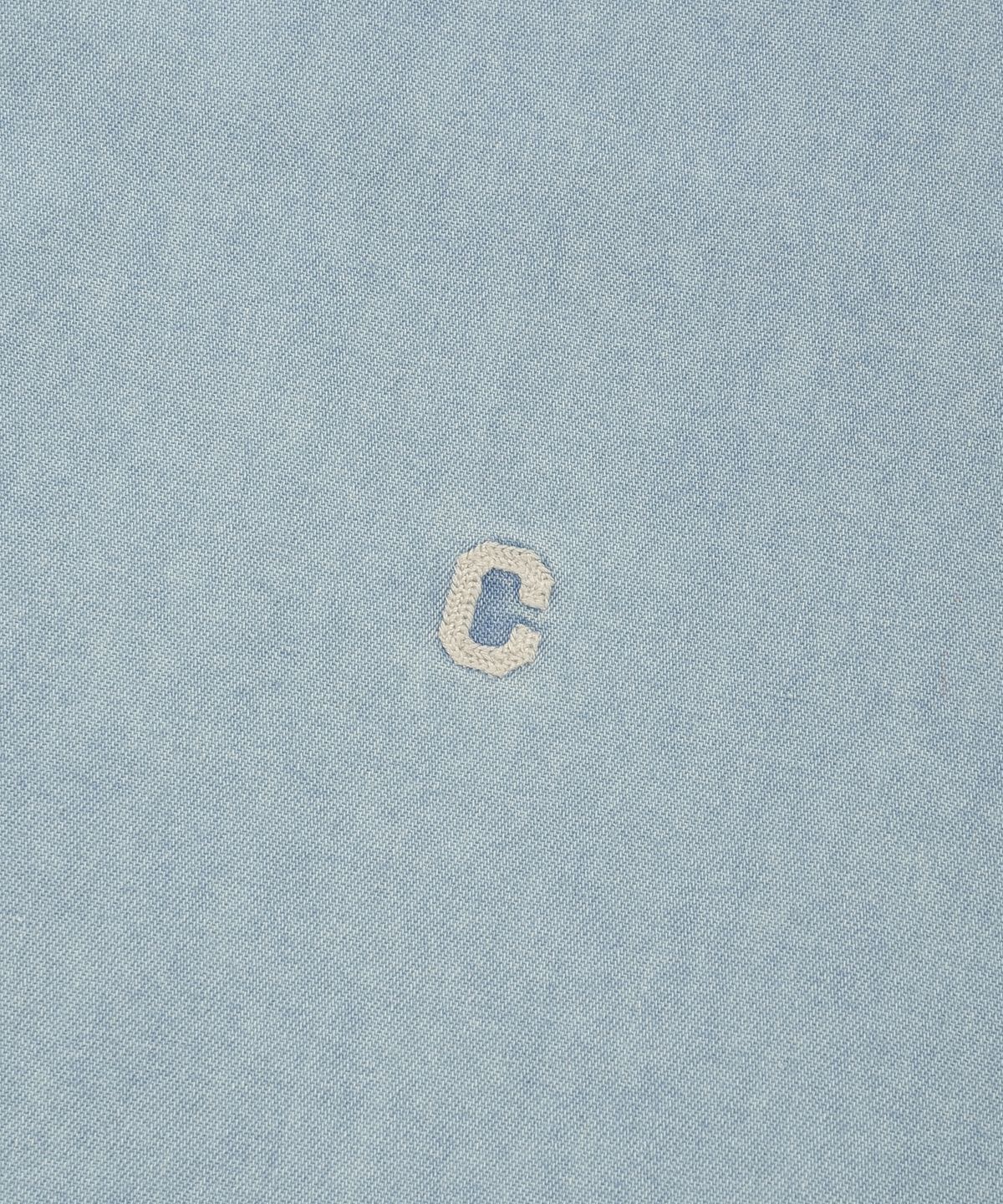 커버낫(COVERNAT) C 로고 데님 셔츠 더스티 블루