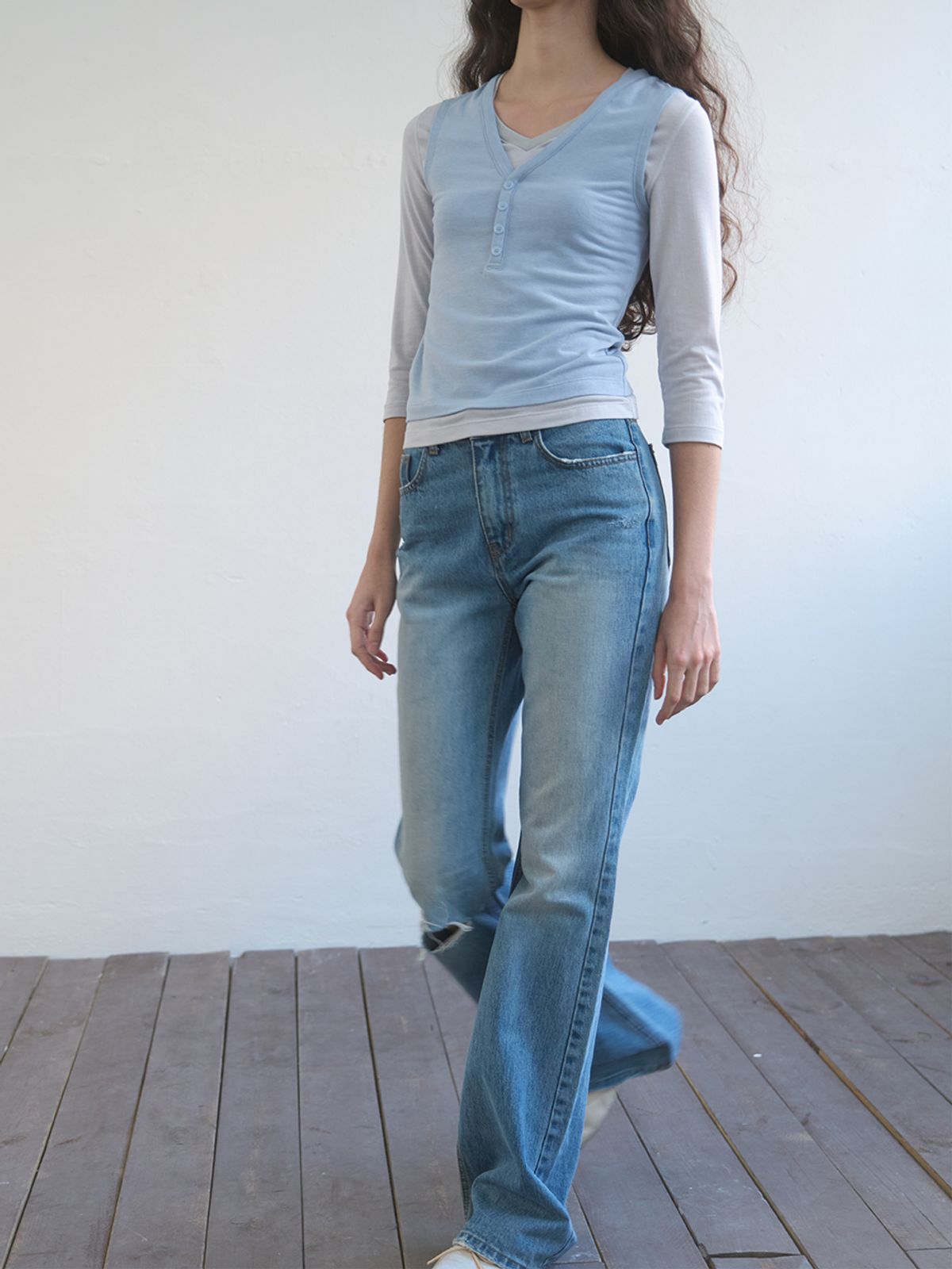 기준(KIJUN) Single Cut Flared Jeans Blue