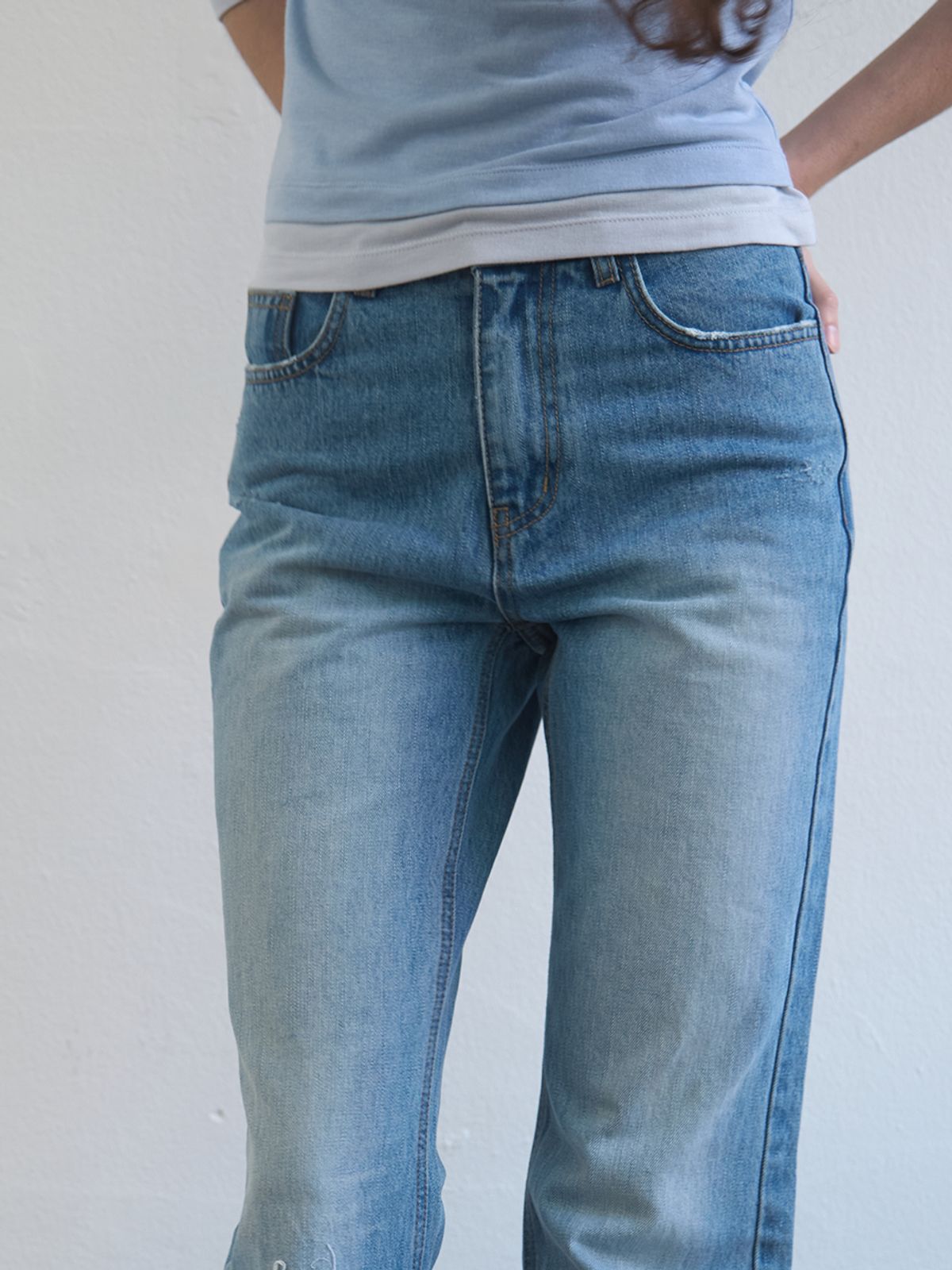 기준(KIJUN) Single Cut Flared Jeans Blue