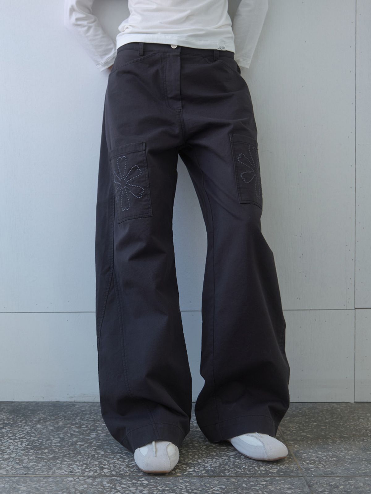 기준(KIJUN) Clover Pocket Pants Black