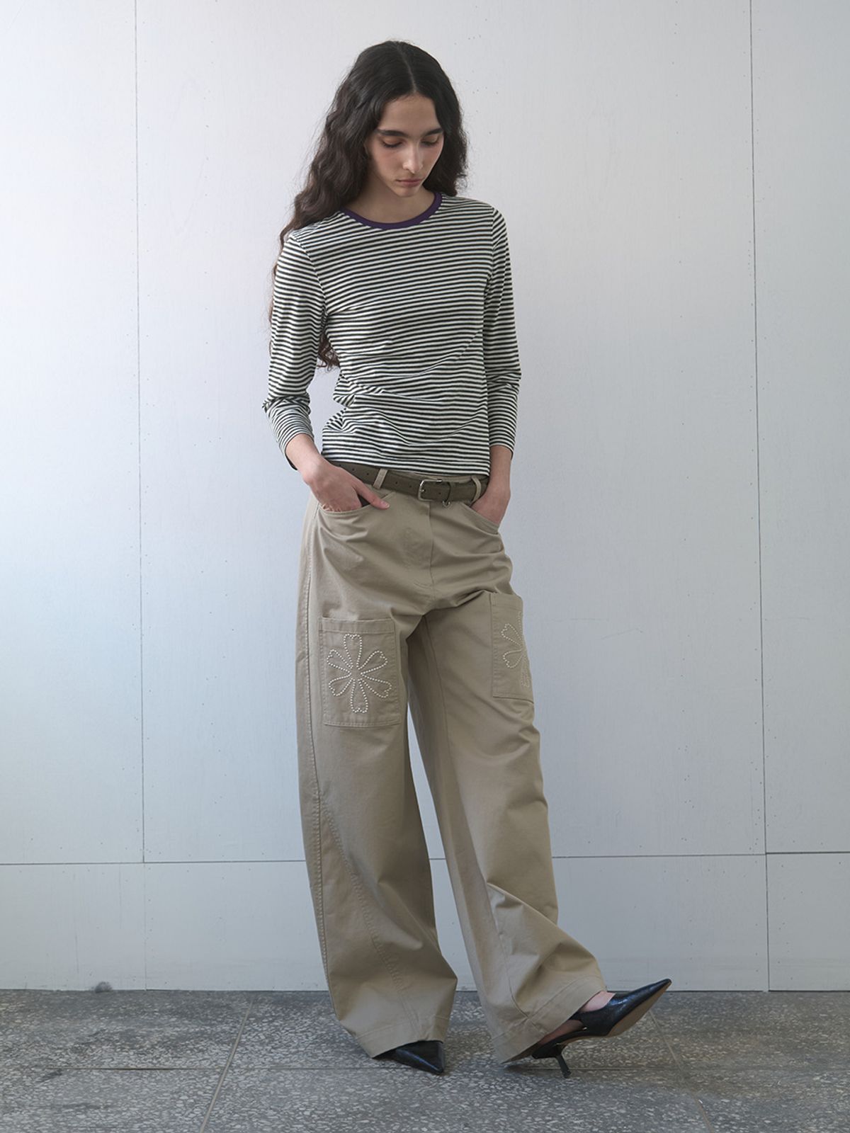 기준(KIJUN) Clover Pocket Pants Sand