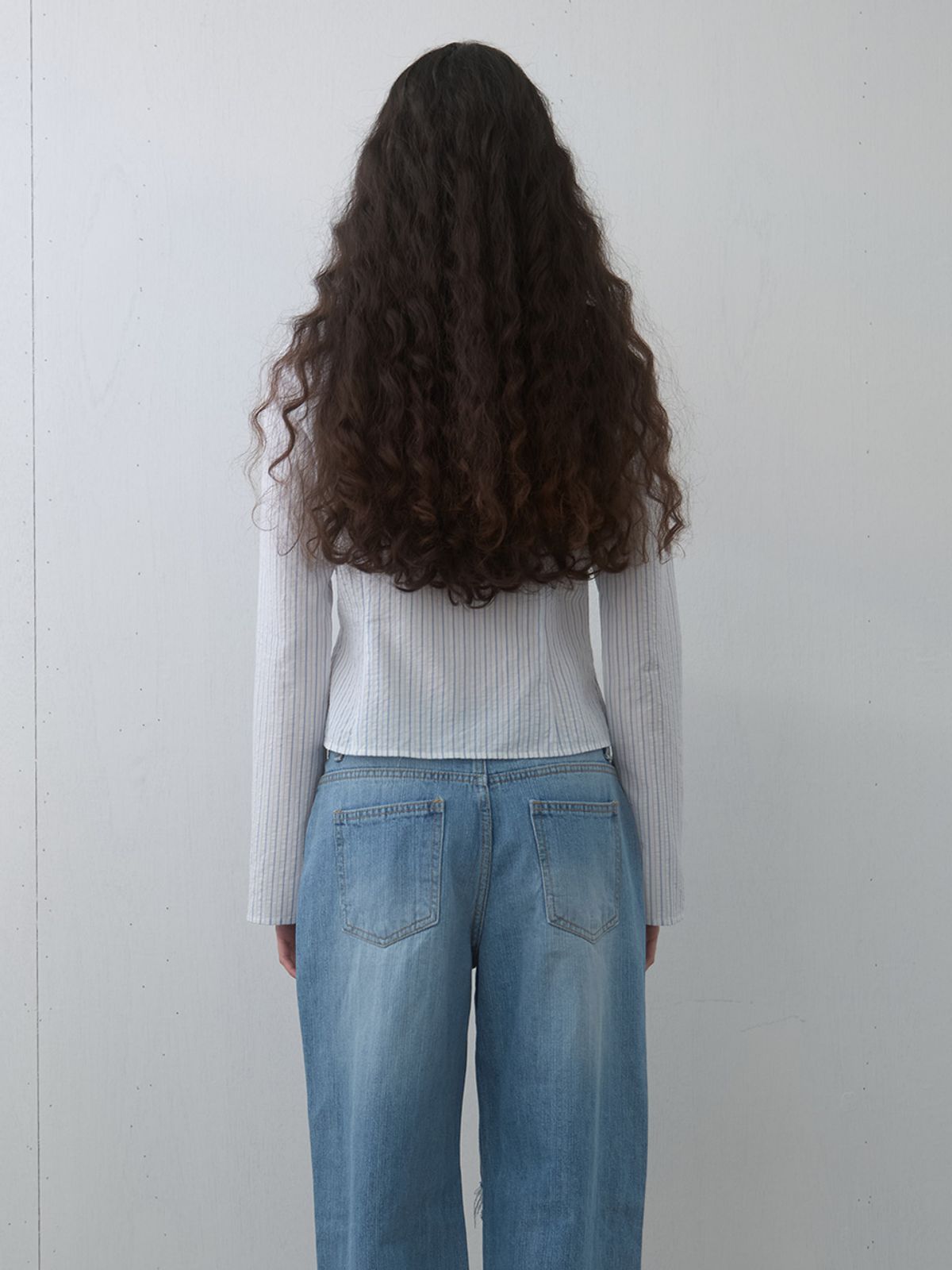 기준(KIJUN) Ruffle Detail Shirt Sky Blue