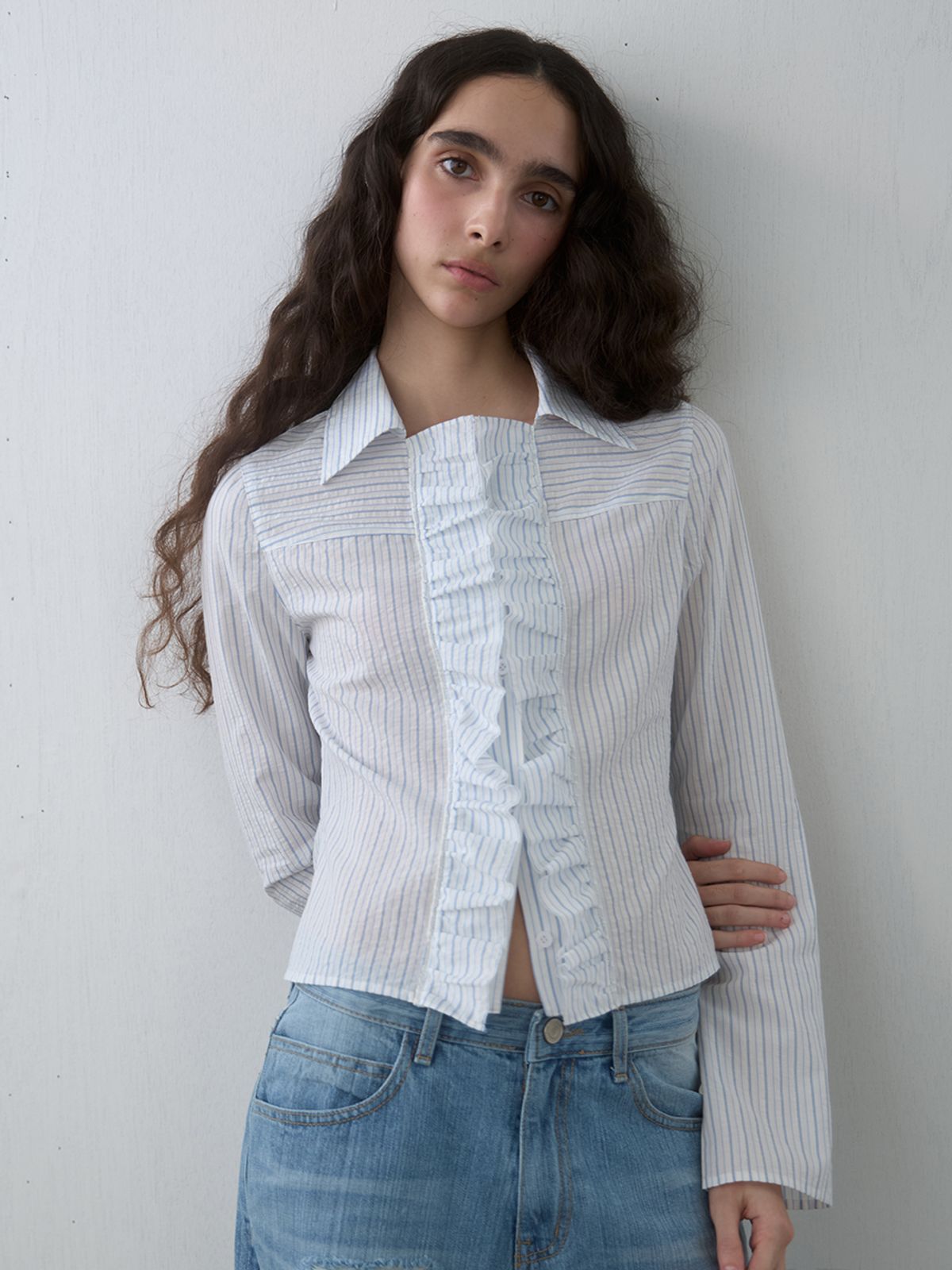 기준(KIJUN) Ruffle Detail Shirt Sky Blue