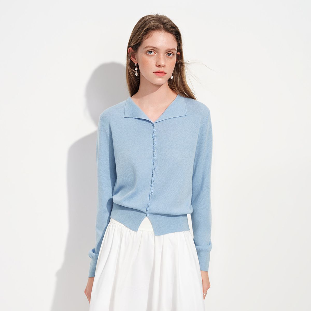 웬스데이딜라잇(WEDNESDAY DELIGHT) WD_Soft petite v-neck cardigan_2color