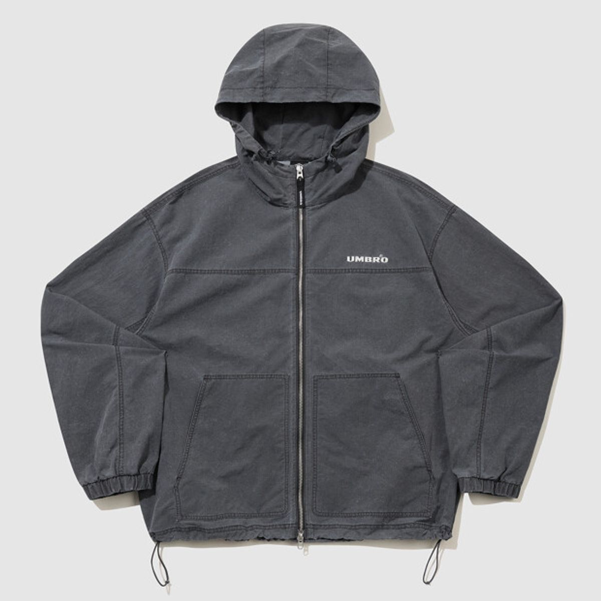 엄브로(UMBRO) HBL 엄그레이 워싱 후드 바람막이 자켓 차콜 UR124CJK21
