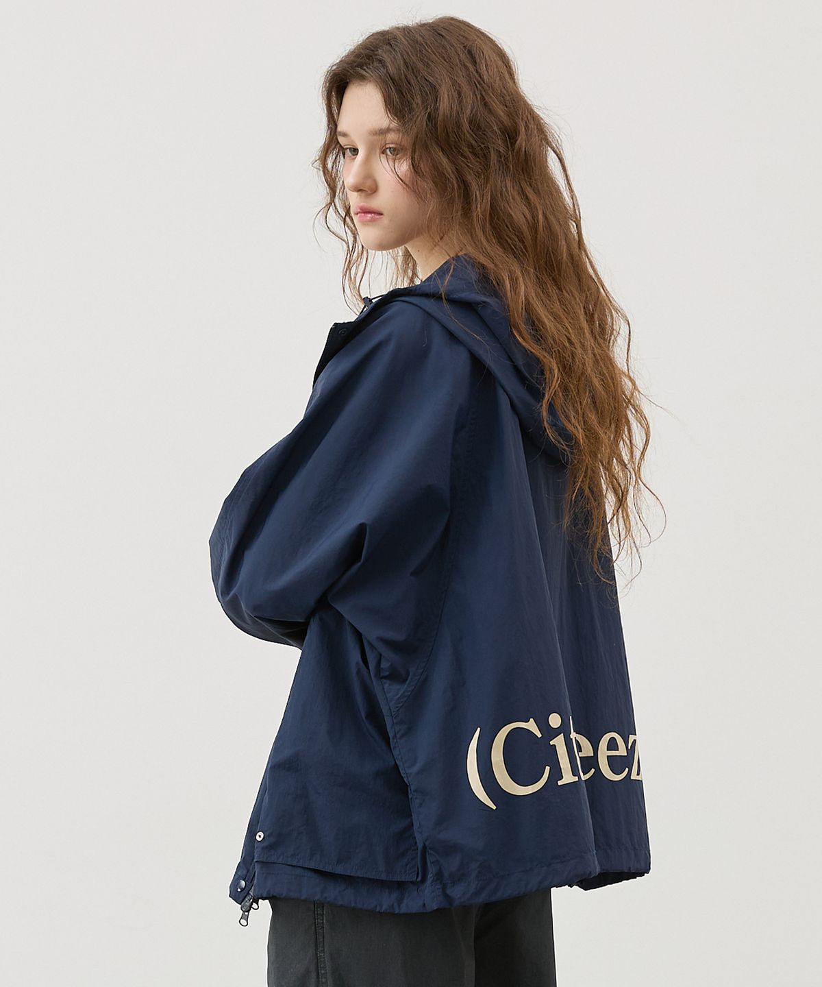 시티브리즈(CITYBREEZE) 뮤트 로고 후드 점퍼_NAVY