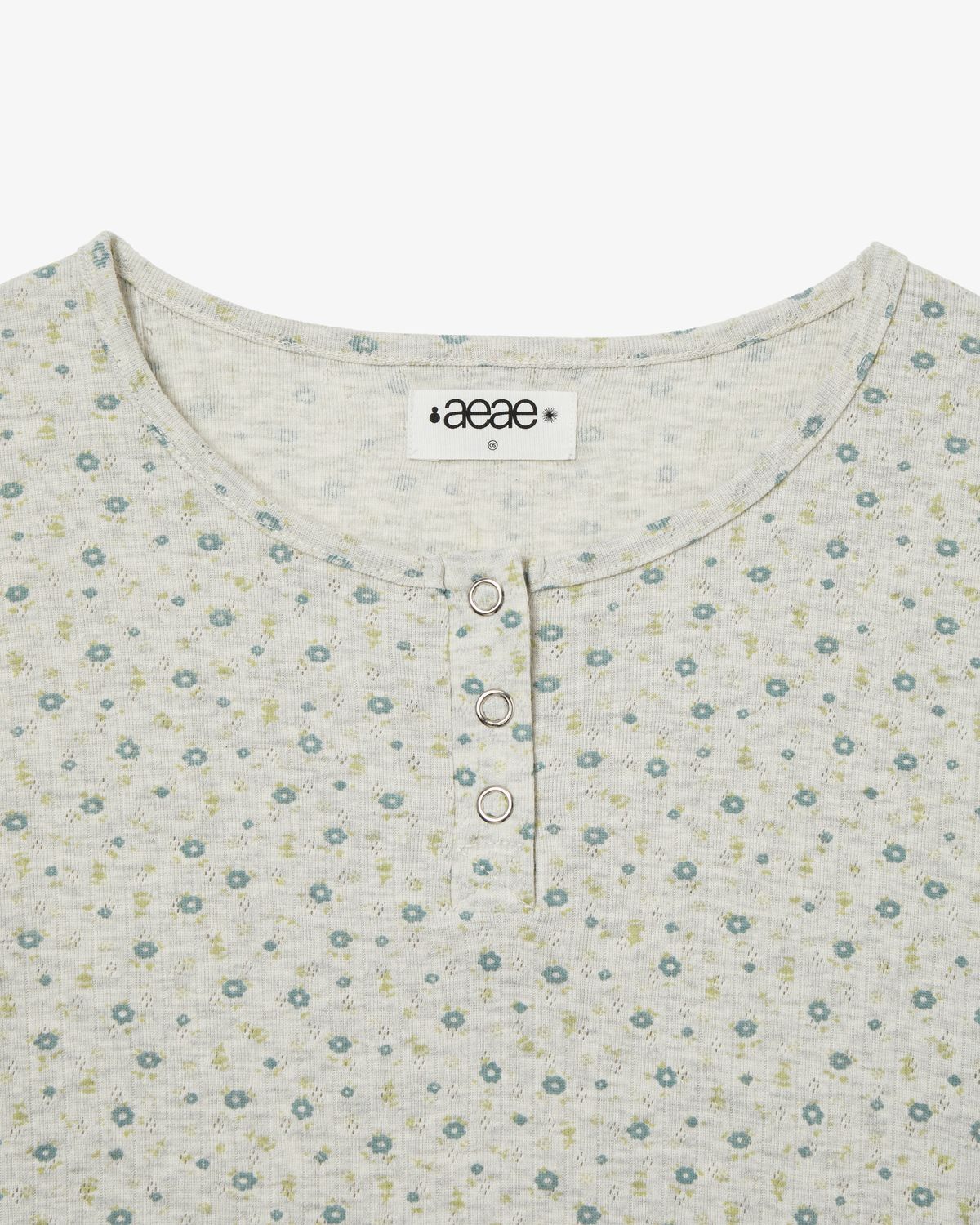 에이이에이이(AEAE) FLOWER HENLEY NECK TEE [OATMEAL]