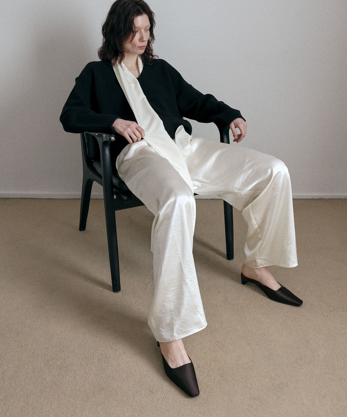 에퓨레(EPURE) TIER Satin Mules (3color)