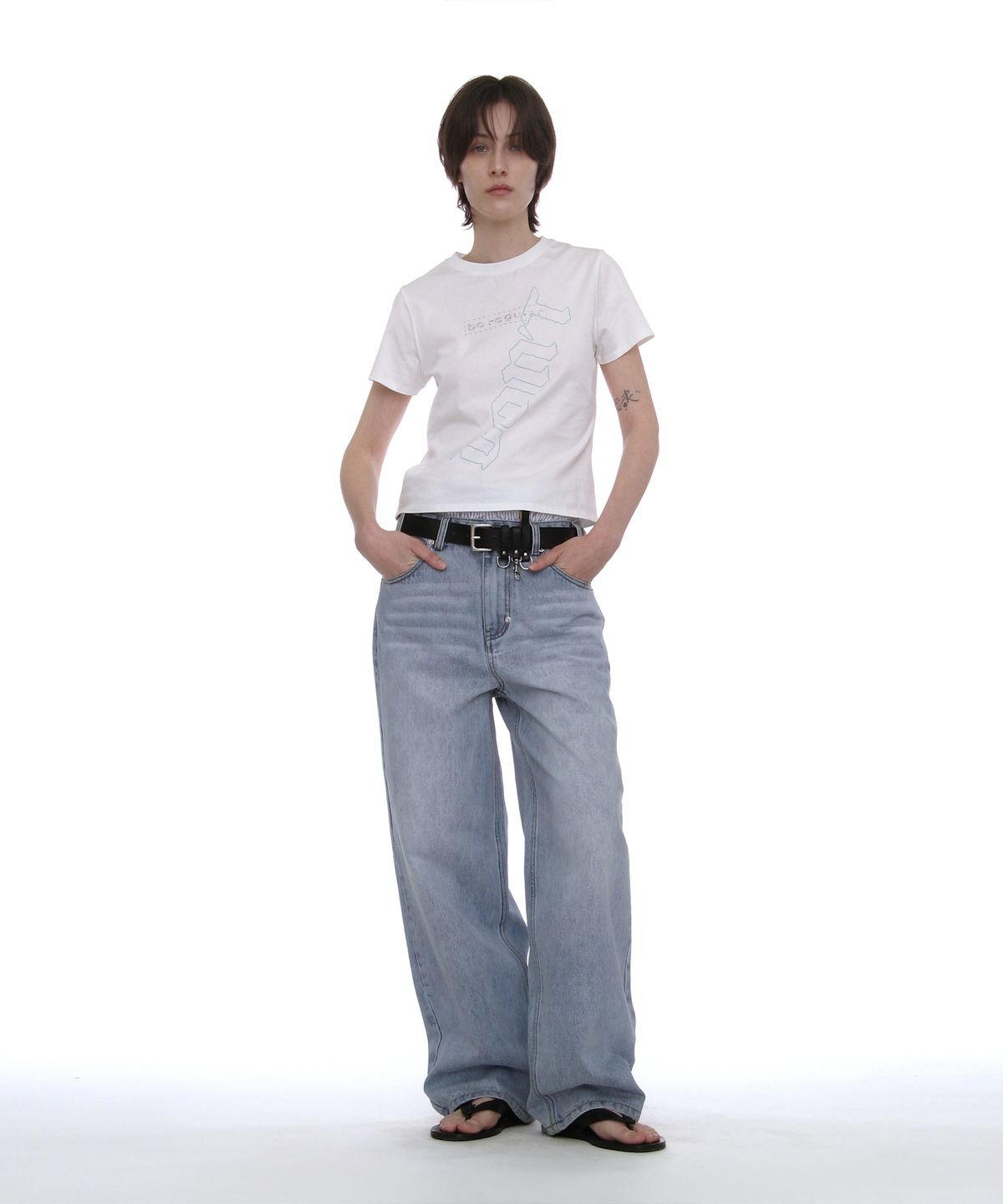 파르티멘토 우먼(PARTIMENTO WOMEN) DBR 프린트 릴렉스드 티_화이트