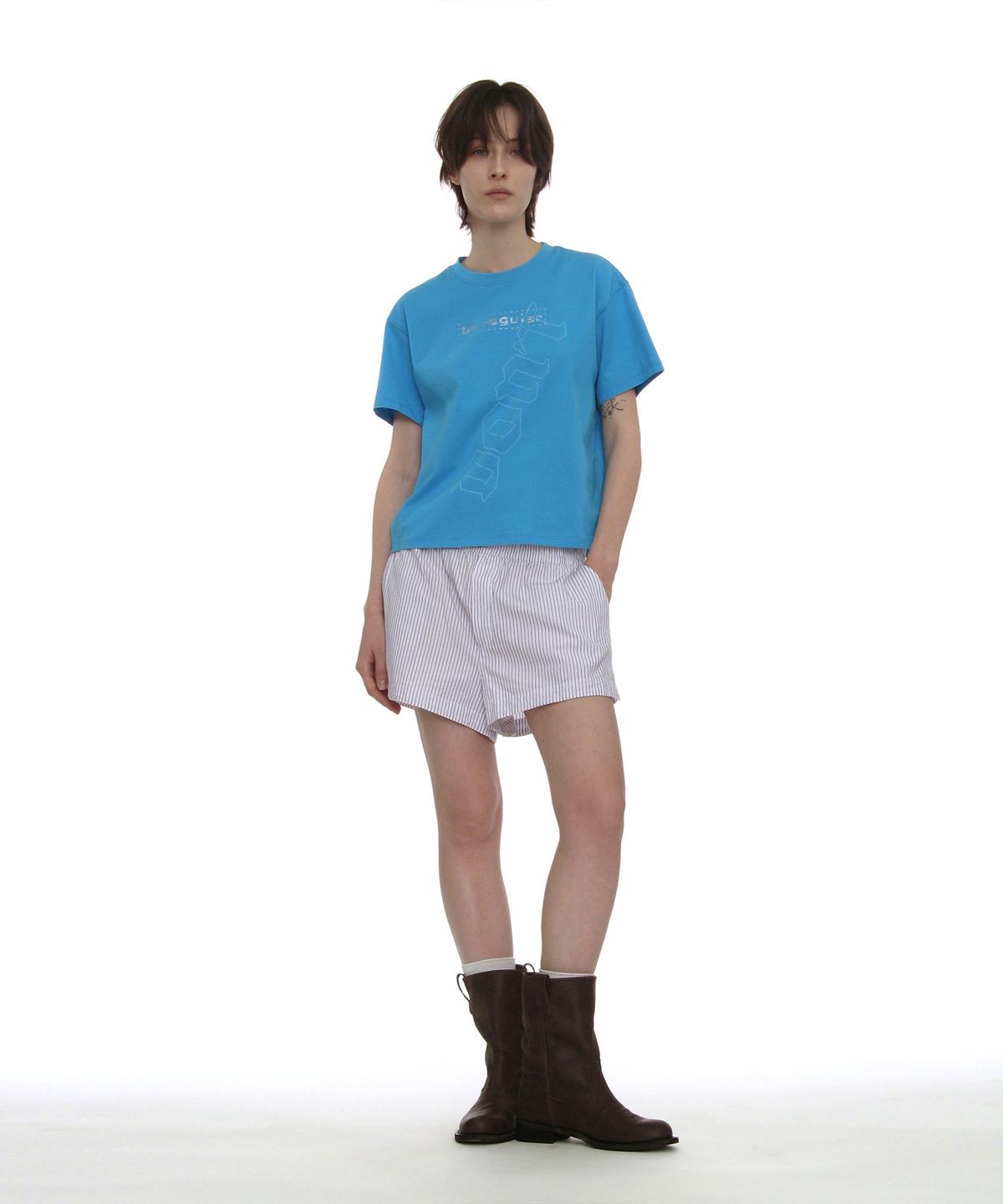 파르티멘토 우먼(PARTIMENTO WOMEN) DBR 프린트 레귤러 티_스카이