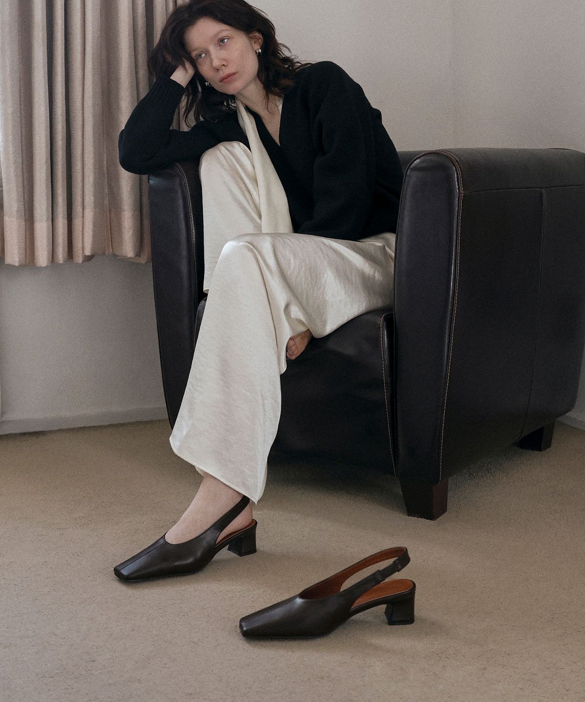 에퓨레(EPURE) VERT Square Slingbacks (2color)