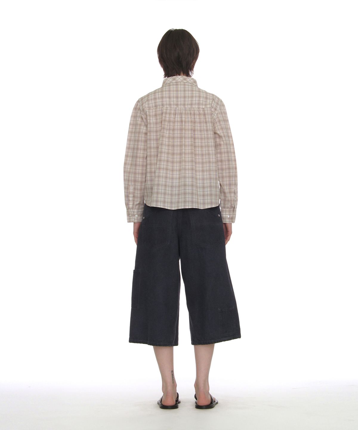 파르티멘토 우먼(PARTIMENTO WOMEN) 컨트리 러플 핀턱 셔츠_베이지 체크