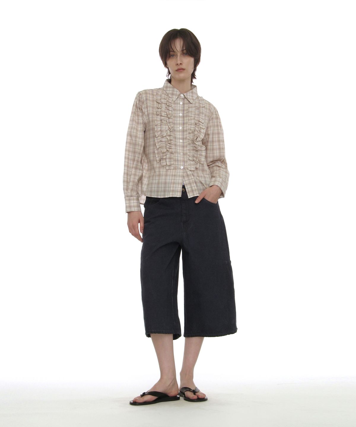 파르티멘토 우먼(PARTIMENTO WOMEN) 컨트리 러플 핀턱 셔츠_베이지 체크