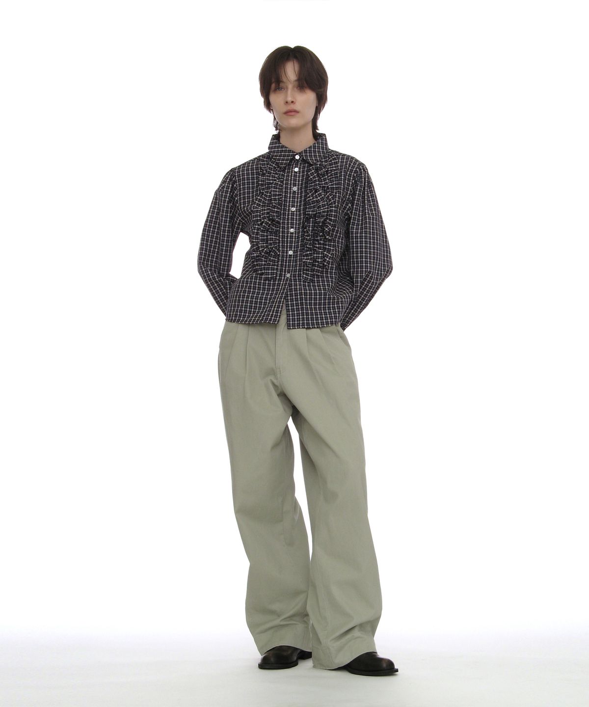 파르티멘토 우먼(PARTIMENTO WOMEN) 컨트리 러플 핀턱 셔츠_네이비 체크