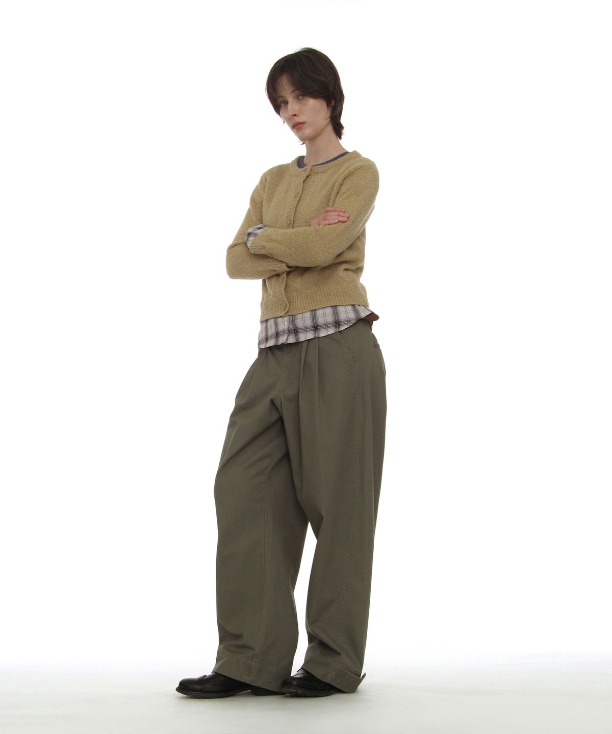 파르티멘토 우먼(PARTIMENTO WOMEN) 부클 셔츠-헴 레이어드 가디건_베이지