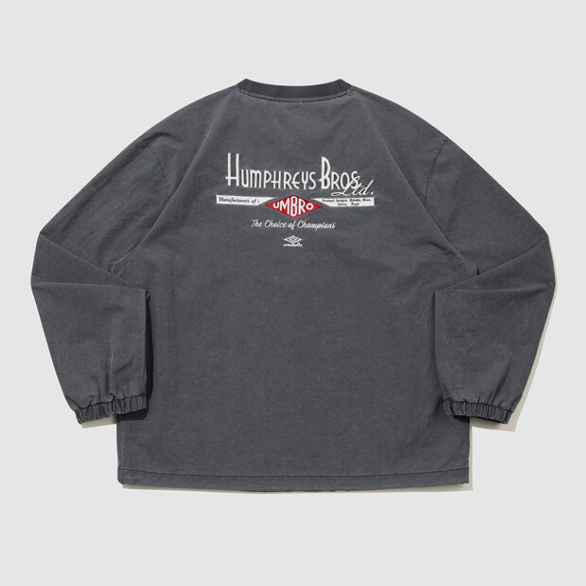 엄브로(UMBRO) HBL 엄그레이 워싱 긴팔 피스테 차콜 UR121CWT25