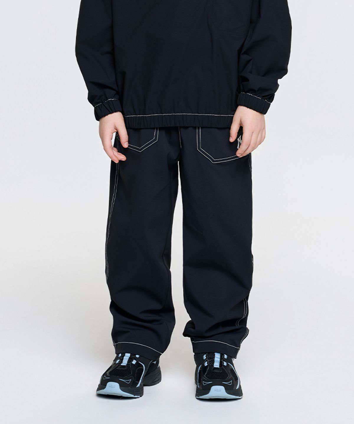 엠엘비 키즈(MLB KIDS) 아웃도어 벌룬 스티치 우븐팬츠 NY (Black)