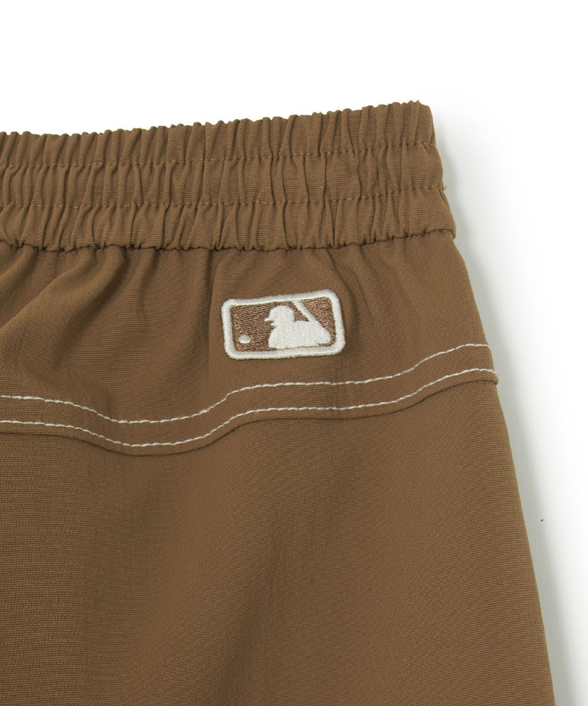 엠엘비 키즈(MLB KIDS) 아웃도어 벌룬 스티치 우븐팬츠 BOS (D.Beige)