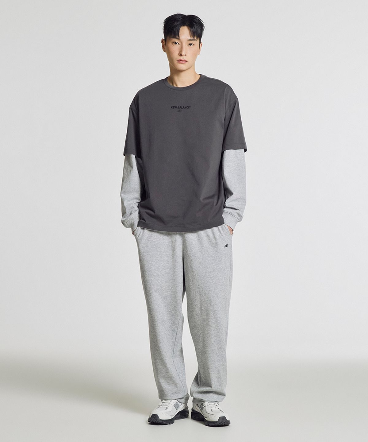 뉴발란스(NEW BALANCE) NBMLG21403 / UNI 에센셜 썸머 경량 스트레이트 팬츠 (GRAY)