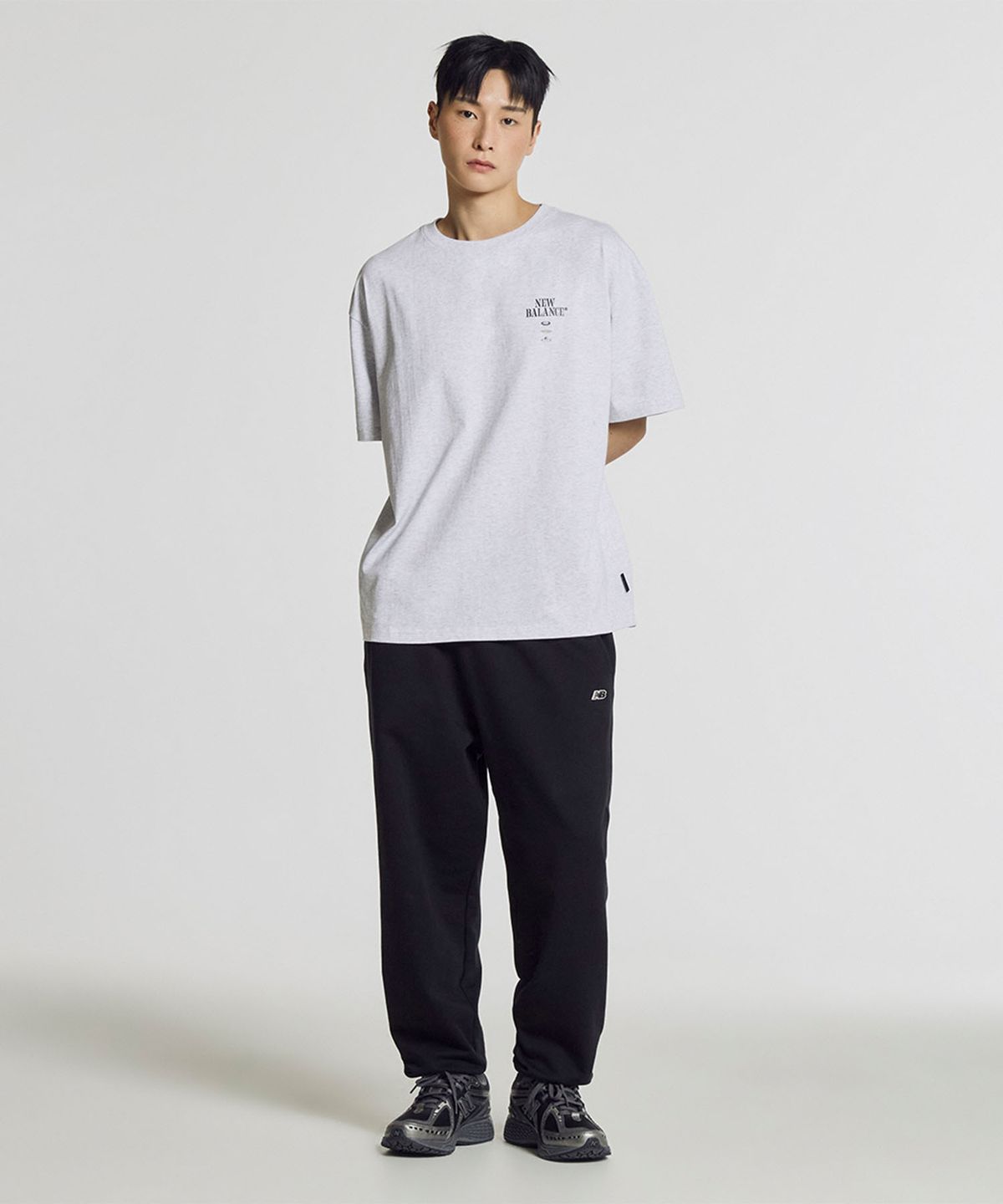 뉴발란스(NEW BALANCE) NBMLG21423 / UNI 에센셜 썸머 경량 조거 팬츠 (BLACK)