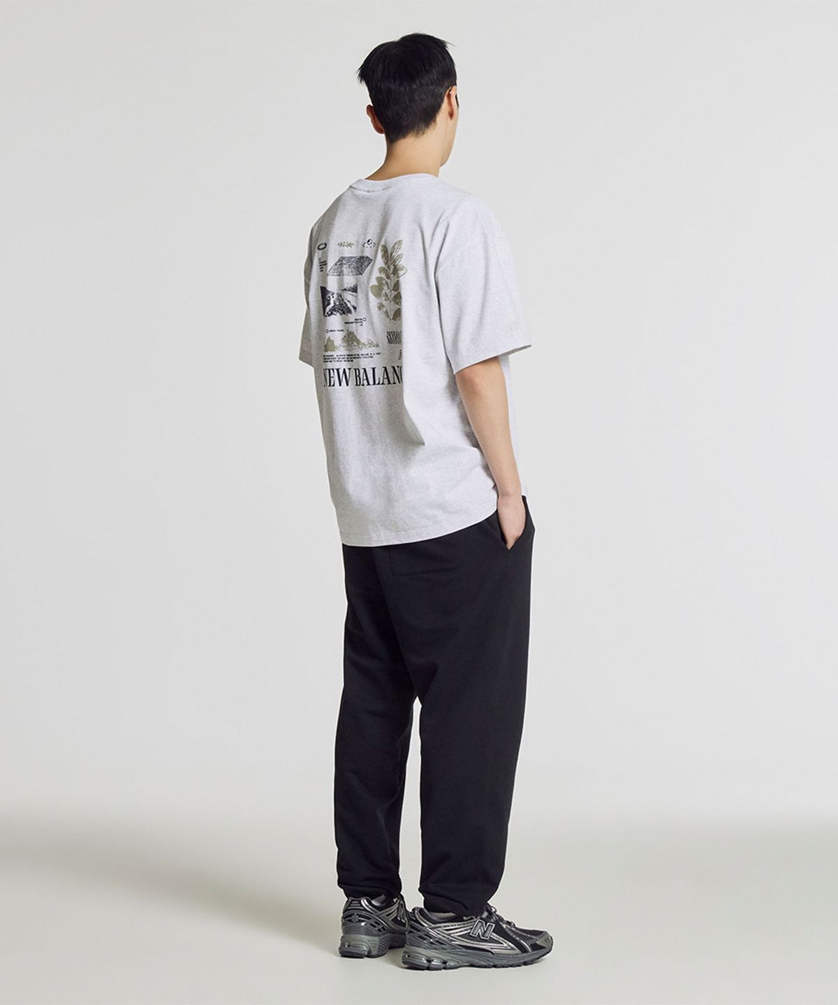 뉴발란스(NEW BALANCE) NBMLG21423 / UNI 에센셜 썸머 경량 조거 팬츠 (BLACK)