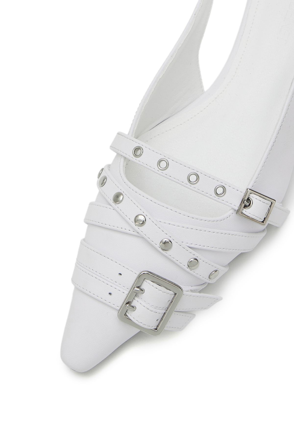 다이닛(DEINET) BUCKLE STUD AND EYELET SLINGBACKS IN WHITE